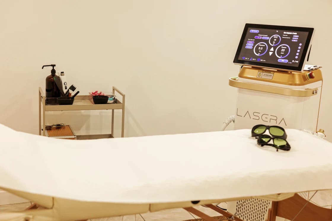 Machine épilation laser Lascera — Technologie V2 Corpoderm Institut Lymera Jacou